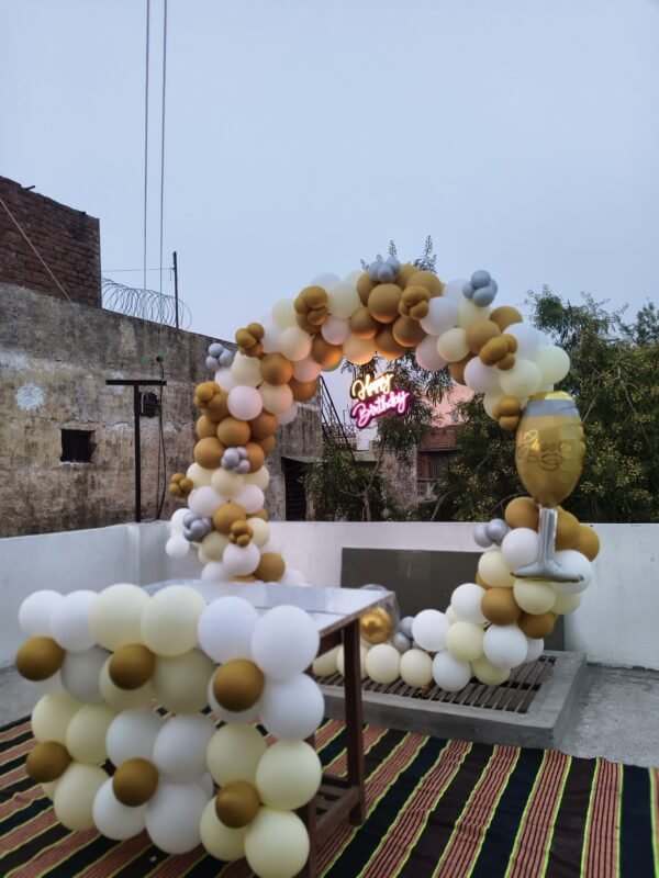 🥂 Golden Glow Celebration Setup - Image 3